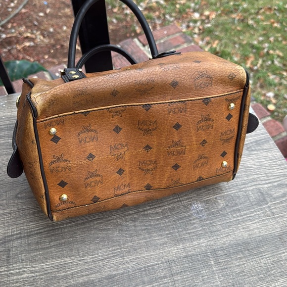 MCM - Picture 5 of 14